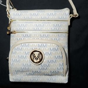 Purses white and cream crossbody.